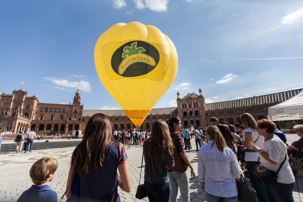 street marketing con globo aerostático globotur